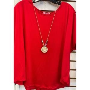 NEW YOLLY woven tee with necklace in red